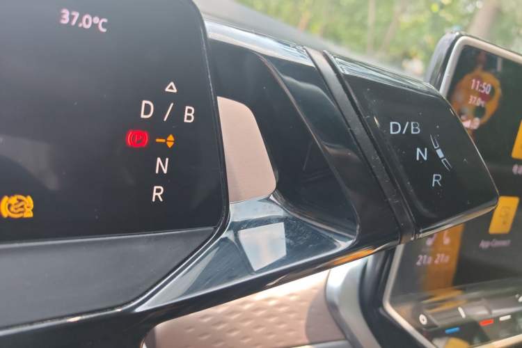 Used Volkswagen ID.6 X 2022 Intelligent Long-Range Version Gear Lever