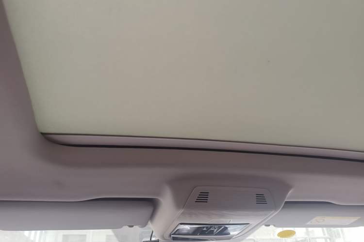 Used Volkswagen ID.6 X 2022 Smart Enjoyment Long-Range Edition Headliner