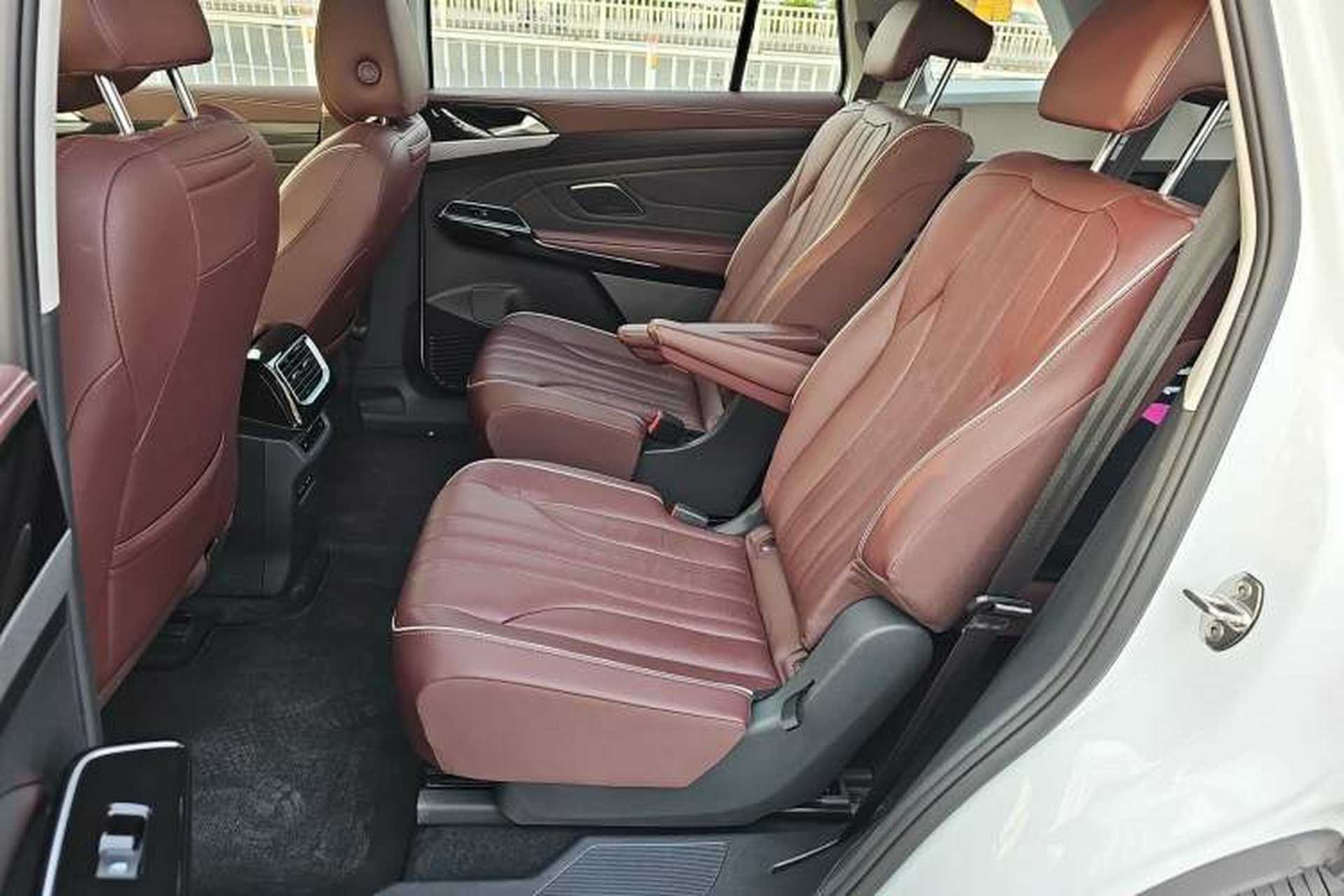 Used Volkswagen ID.6 X 2022 Kinergy Four-Wheel Drive Edition Interior 1