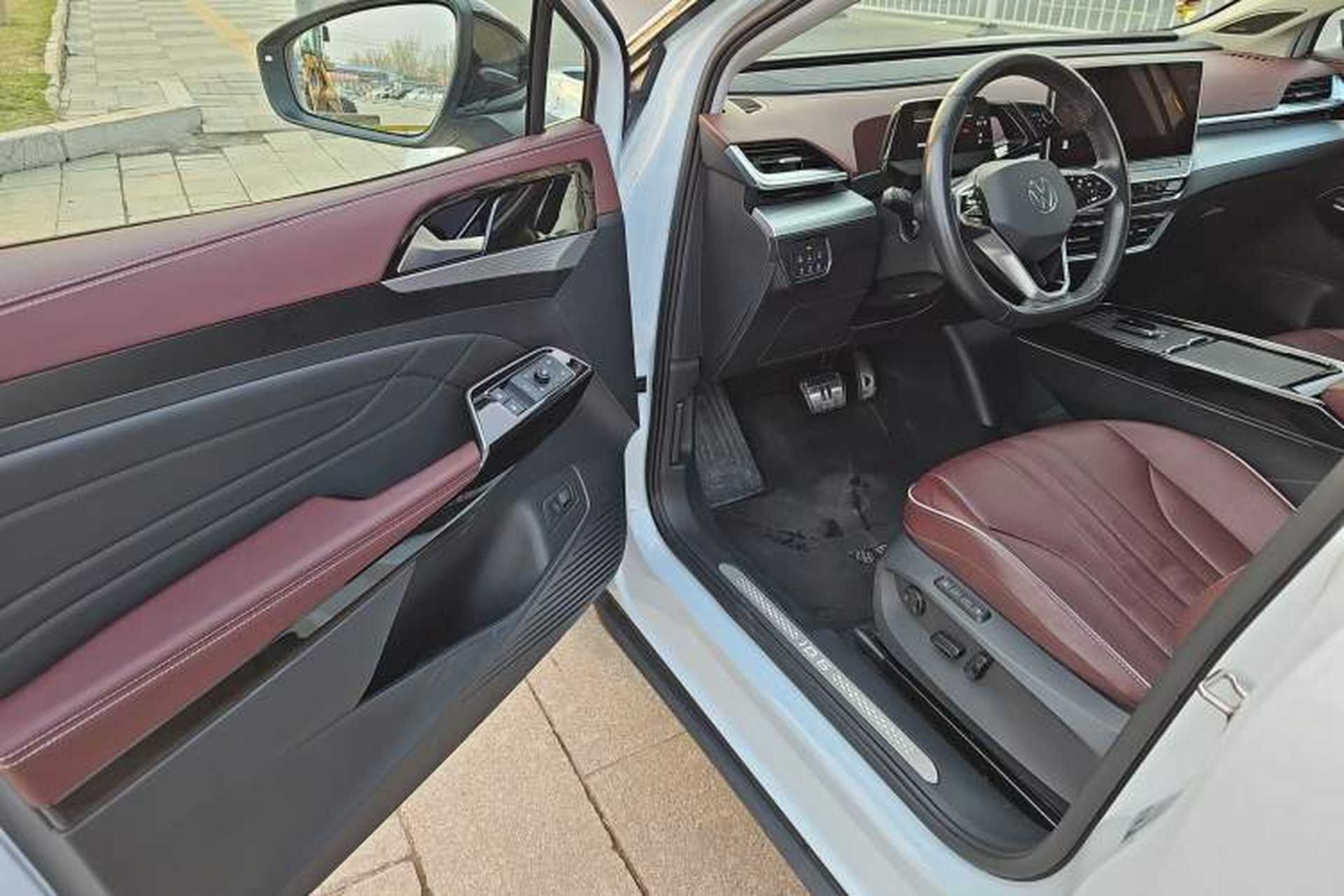 Used Volkswagen ID.6 X 2022 Kinergy Four-Wheel Drive Edition Interior 2
