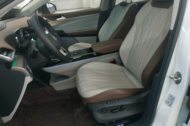 Used Volkswagen ID.6 X 2022 Smart Enjoyment Long-Range Edition Left Front Seat