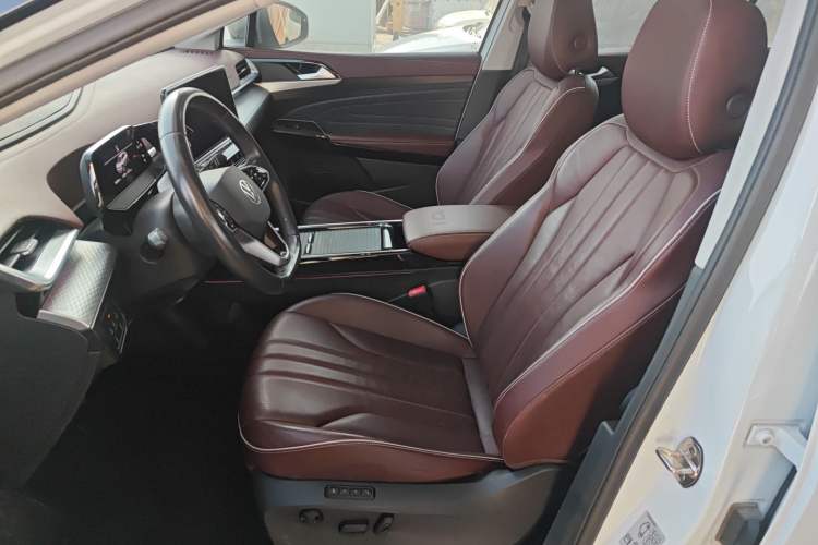 Used Volkswagen ID.6 X 2022 Intelligent Long-Range Version Left Front Seat