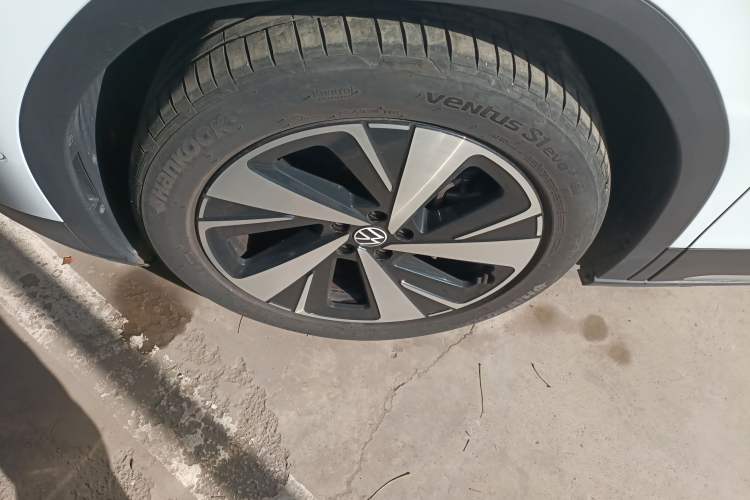 Used Volkswagen ID.6 X 2022 Smart Enjoyment Long-Range Edition Left Front Wheel Hub