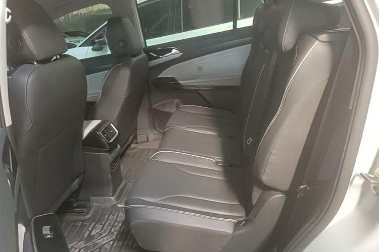 Used Volkswagen ID.6 X 2022 ZhiXiang Pure Long-Range Edition Left Rear Seat