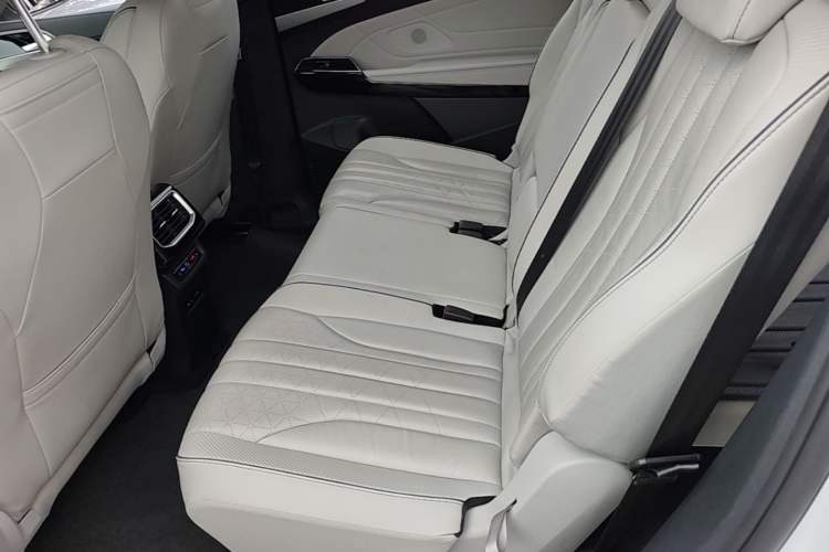 Used Volkswagen ID.6 X 2022 Intelligent Long-Range Version Left Rear Seat