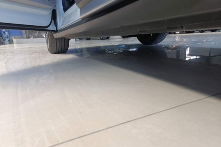 Used Volkswagen ID.6 X 2022 Smart Enjoyment Long-Range Edition Left Side Sill