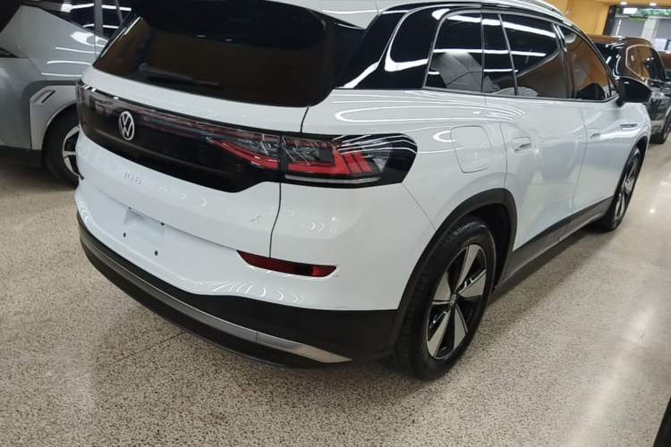 Used Volkswagen ID.6 X 2022 Pure Edition Rear Right 45 Deg