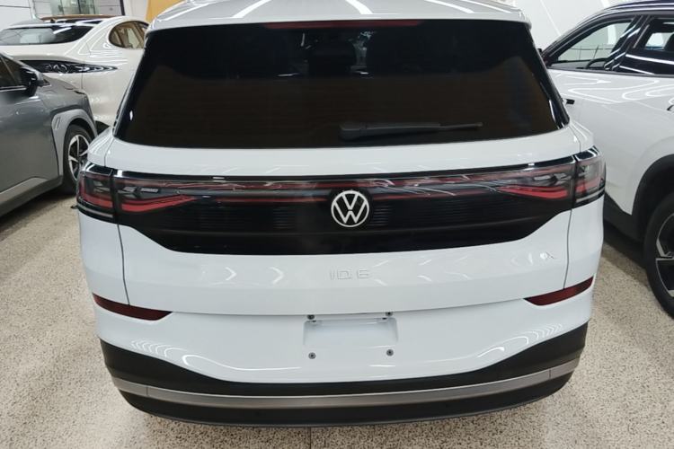 Used Volkswagen ID.6 X 2022 Pure Edition Rear