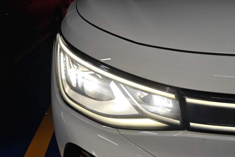 Used Volkswagen ID.6 X 2022 Smart Enjoyment Long-Range Edition Right Front Headlight
