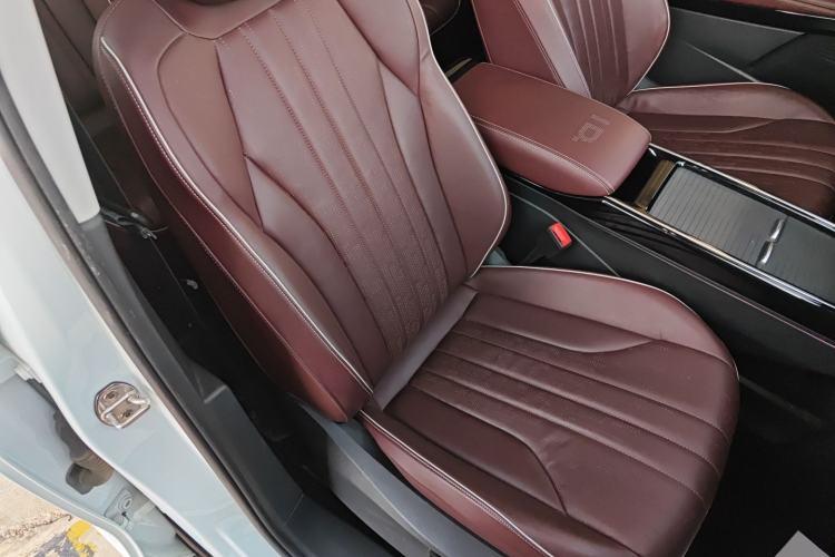 Used Volkswagen ID.6 X 2022 Intelligent Long-Range Version Right Front Seat