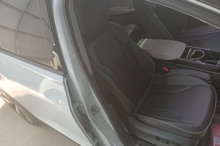 Used Volkswagen ID.6 X 2022 ZhiXiang Pure Long-Range Edition Right Front Seat