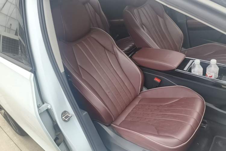Used Volkswagen ID.6 X 2022 Smart Enjoyment Long-Range Edition Right Front Seat