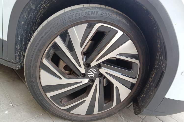Used Volkswagen ID.6 X 2022 Smart Enjoyment Long-Range Edition Right Front Wheel Hub