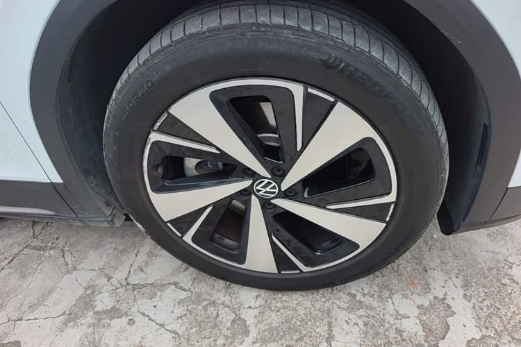 Used Volkswagen ID.6 X 2022 Intelligent Long-Range Version Right Front Wheel Hub