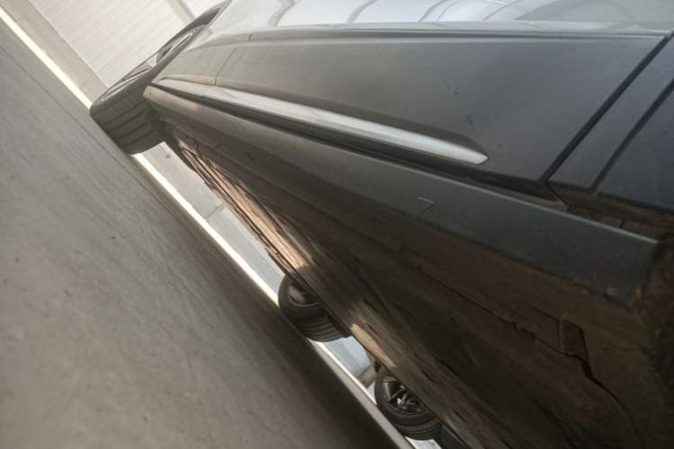 Used Volkswagen ID.6 X 2022 ZhiXiang Pure Long-Range Edition Right Side Sill