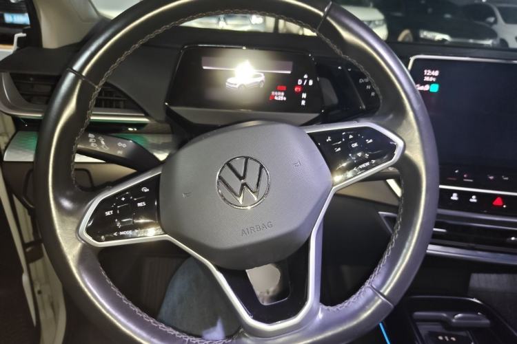 Used Volkswagen ID.6 X 2022 Smart Enjoyment Long-Range Edition Steering Wheel