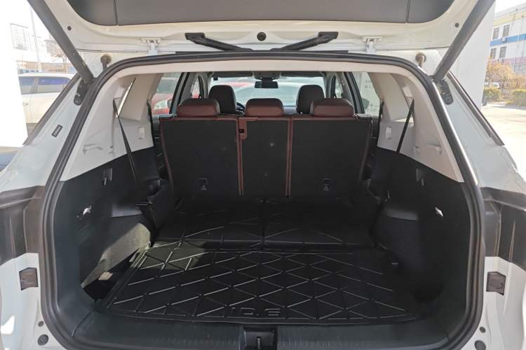 Used Volkswagen ID.6 X 2022 Intelligent Long-Range Version Trunk
