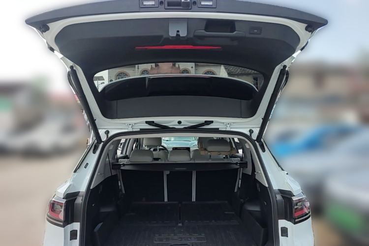 Used Volkswagen ID.6 X 2022 Intelligent Long-Range Version Trunk
