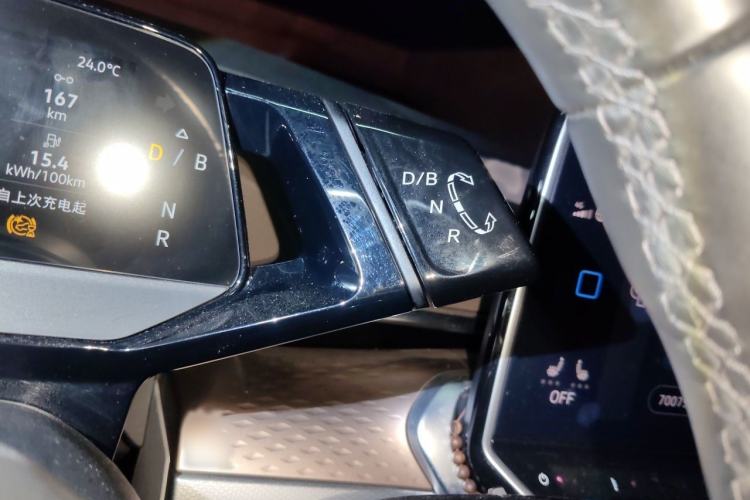 Used Volkswagen ID.6 X 2022 Smart Enjoyment Long-Range Edition Gear Lever