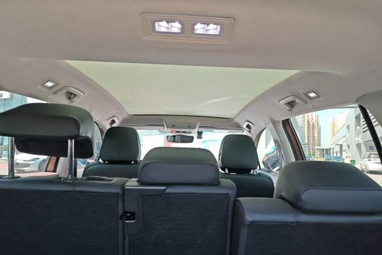 Used Volkswagen ID.6 X 2022 Pure Edition Headliner