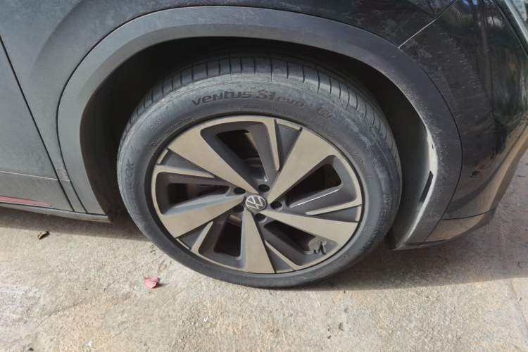 Used Volkswagen ID.6 X 2023 Ultra-Intelligent Long-Range Version Exterior 5