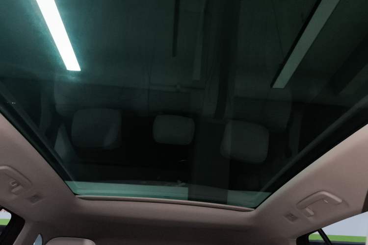 Used Volkswagen ID.6 X 2023 Ultra-Intelligent Long-Range Version Headliner