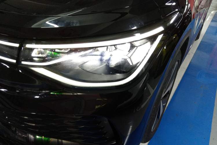 Used Volkswagen ID.6 X 2023 Ultra-Intelligent Long-Range Version Left Front Headlight