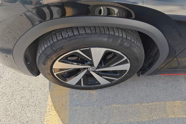 Used Volkswagen ID.6 X 2023 Ultra-Intelligent Long-Range Version Left Front Wheel Hub