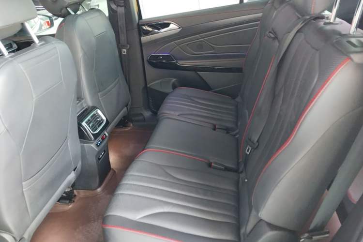Used Volkswagen ID.6 X 2023 Upgraded Model Pure Long-Range Version Left Rear Seat