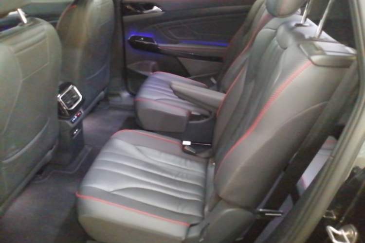Used Volkswagen ID.6 X 2023 Upgraded Model Ultra-Long Range Version Left Rear Seat