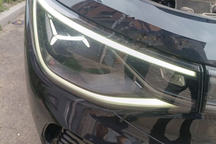 Used Volkswagen ID.6 X 2023 Upgraded Model Ultra-Long Range Version Right Front Headlight