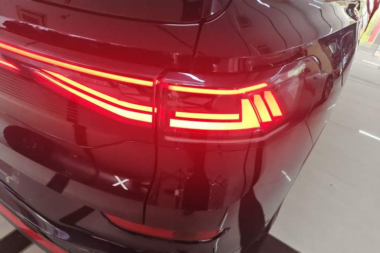 Used Volkswagen ID.6 X 2023 Upgraded Model Ultra-Long Range Version Right Rear Taillight