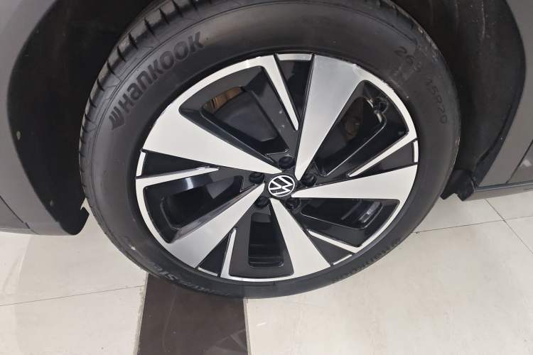 Used Volkswagen ID.6 X 2023 Upgraded Model Ultra-Long Range Version Right Rear Wheel Hub