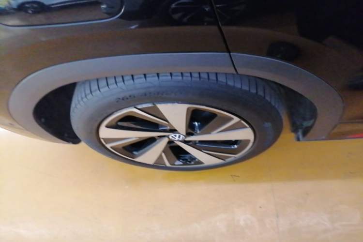 Used Volkswagen ID.6 X 2023 Upgraded Model Ultra-Long Range Version Right Rear Wheel Hub