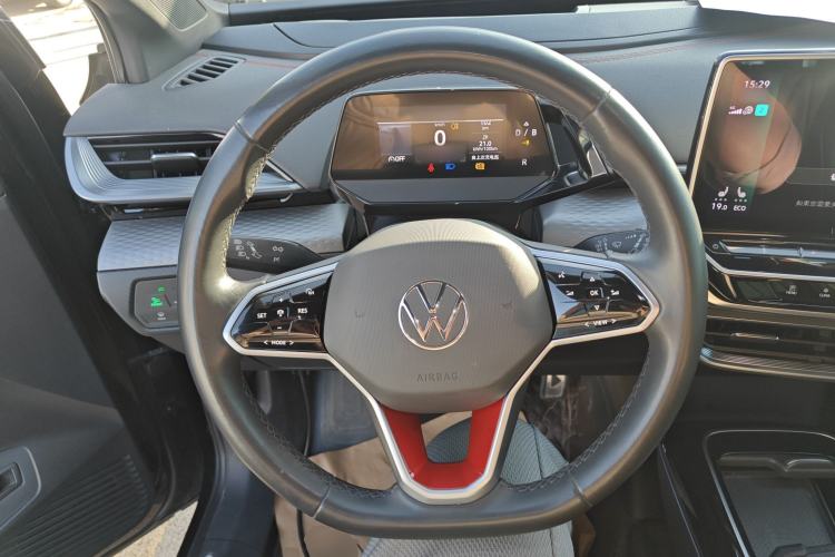Used Volkswagen ID.6 X 2023 Ultra-Intelligent Long-Range Version Steering Wheel