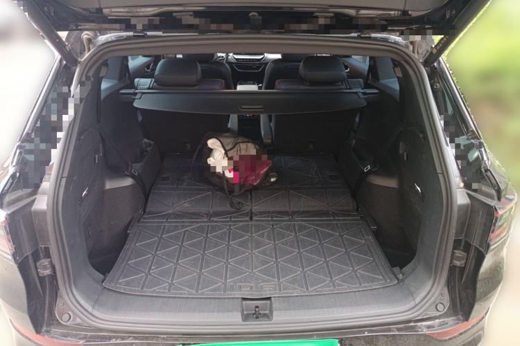Used Volkswagen ID.6 X 2023 Upgraded Model Ultra-Long Range Version Trunk
