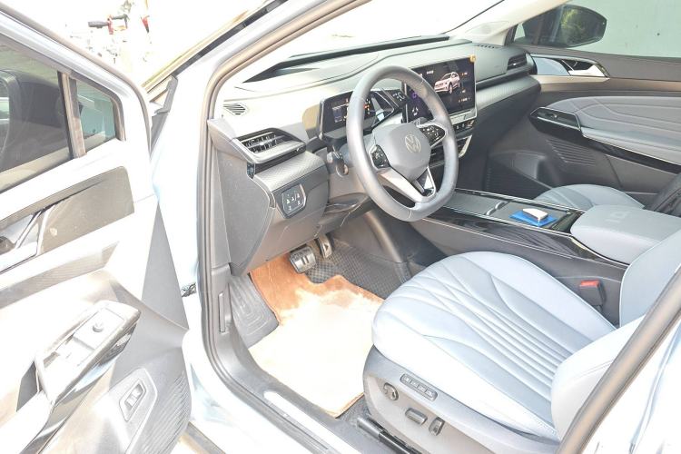 Used Volkswagen ID.6 X 2023 Ultra-Intelligent Long-Range Version Driver Seat