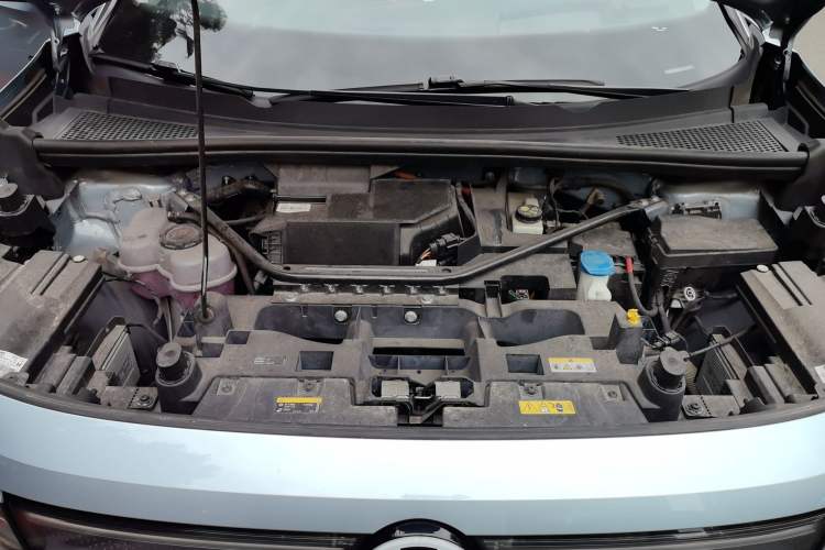 Used Volkswagen ID.6 X 2023 Ultra-Intelligent Long-Range Version Engine Bay