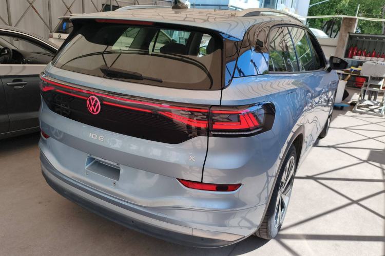 Used Volkswagen ID.6 X 2023 Ultra-Intelligent Long-Range Version Exterior 5