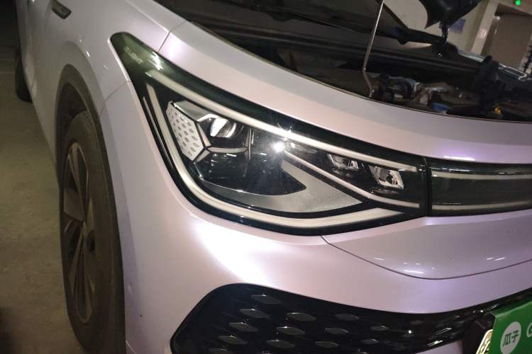 Used Volkswagen ID.6 X 2023 Ultra-Intelligent Long-Range Version Right Front Headlight