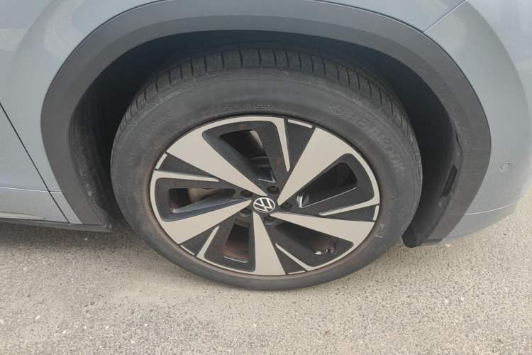 Used Volkswagen ID.6 X 2023 Upgraded Model Ultra-Long Range Version Right Front Wheel Hub