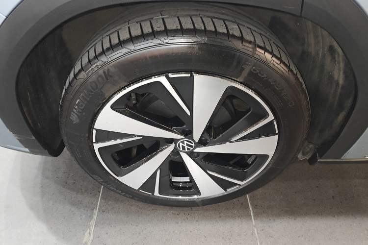 Used Volkswagen ID.6 X 2023 Upgraded Model Ultra-Long Range Version Right Rear Wheel Hub