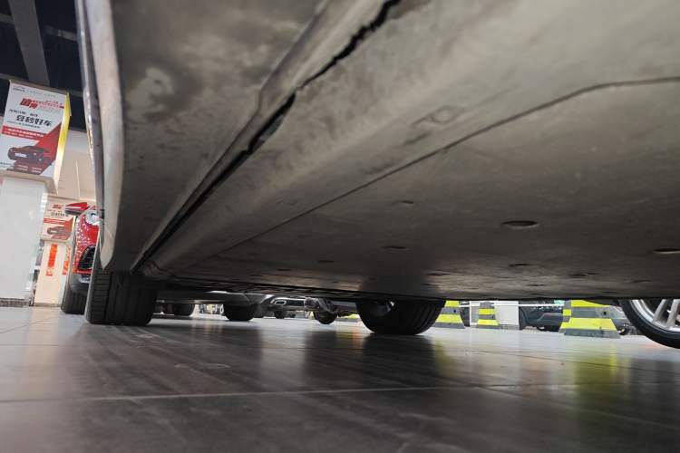 Used Volkswagen ID.6 X 2023 Upgraded Model Ultra-Long Range Version Right Side Sill