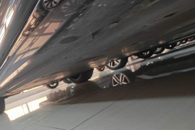 Used Volkswagen ID.6 X 2023 Upgraded Model Ultra-Long Range Version Right Side Sill