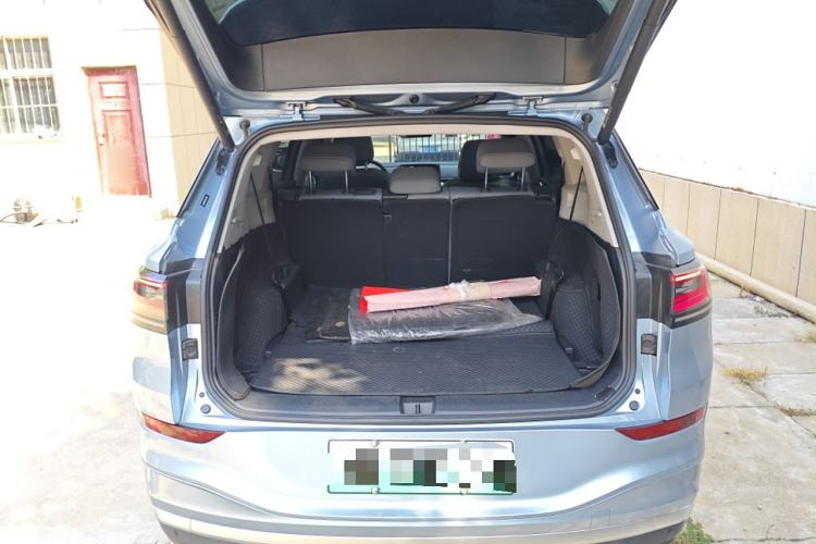 Used Volkswagen ID.6 X 2023 Ultra-Intelligent Long-Range Version Trunk
