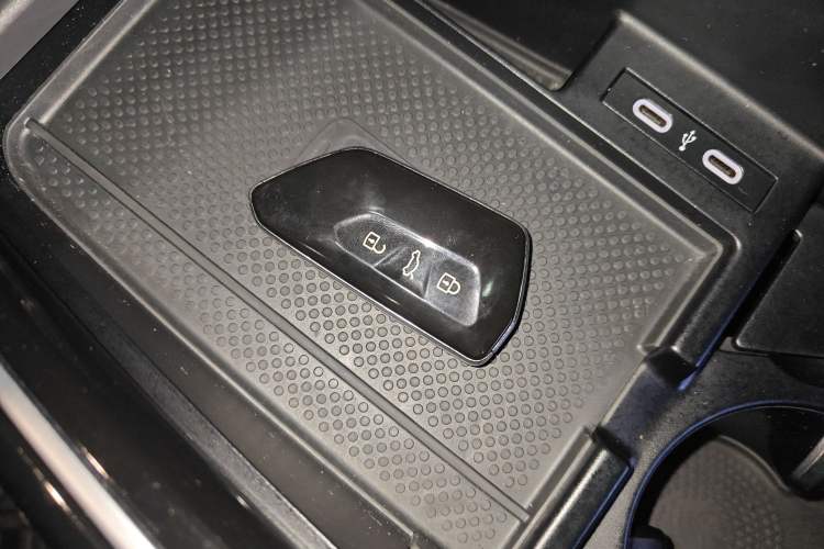Used Volkswagen ID.6 X 2023 Upgraded Model Ultra-Long Range Version Vehicle Key