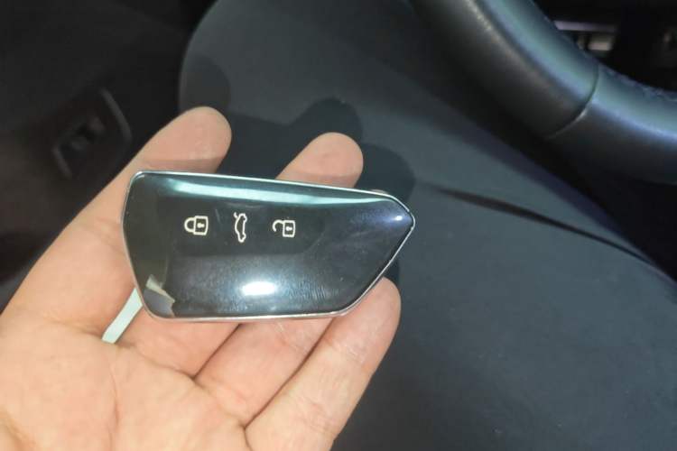 Used Volkswagen ID.6 X 2023 Upgraded Model Ultra-Long Range Version Vehicle Key