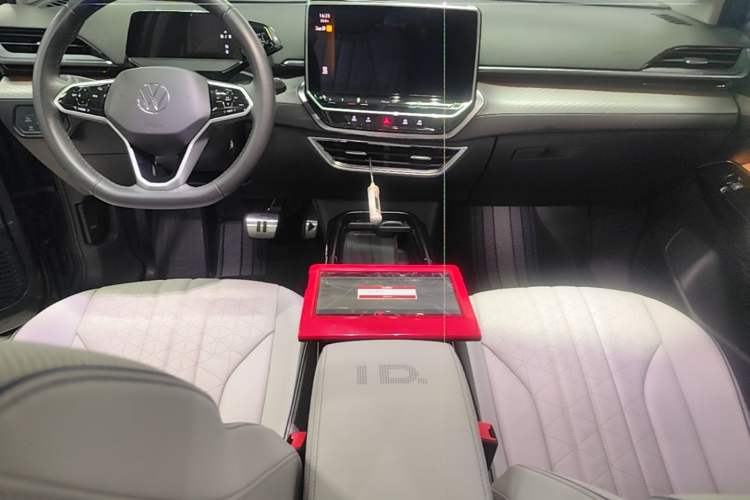 Used Volkswagen ID.6 X 2023 Upgraded Model Ultra-Long Range Version Center Console