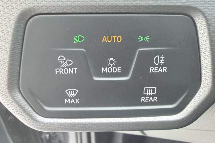 Used Volkswagen ID.6 X 2023 Ultra-Intelligent Long-Range Version Exterior 14