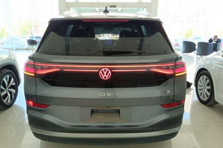 Used Volkswagen ID.6 X 2023 Ultra-Intelligent Long-Range Version Exterior 3
